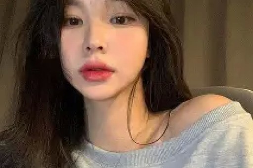 张子枫唯一恋情被扒：倒贴资源、忍劈腿、分手暴瘦为爱自残